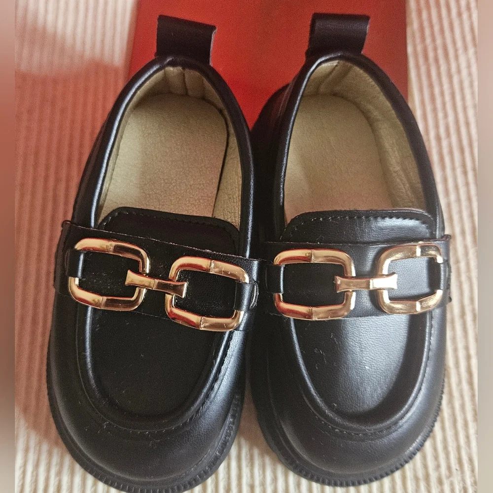 Elegant Black Baby Toddler Loafers with Gold Accent Size 21 US 5.5